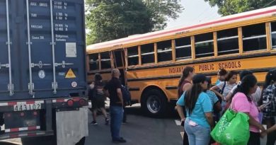 CHOQUE ENTRE AUTOBÚS Y FURGÓN DEJÓ CINCO EXCURSIONISTAS LESIONADOS EN LA CARRETERA  SAN SALVADOR A SANTA ANA