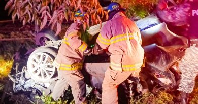 MUJER FALLECE Y DOS HOMBRES SON RESCATADOS CON VIDA TRAS ACCIDENTE EN LA CARRETERA PANAMERICANA