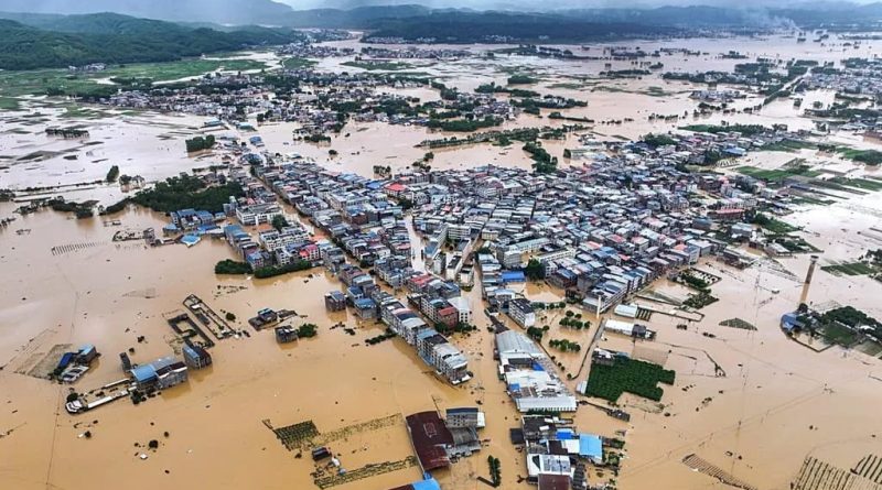 AL MENOS 15 FALLECIDOS Y MÁS DE 275 HERIDOS POR INUNDACIONES PROVOCADAS POR INTENSAS LLUVIAS EN CHINA