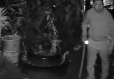 HOMBRE ES CAPTADO MIENTRAS PRESUNTAMENTE HURTABA UN CILINDRO DE GAS EN ATIQUIZAYA