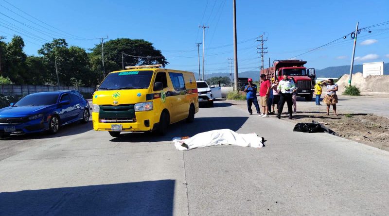 CICLISTA FALLECE TRAS SER ATROPELLADO POR UN BUS EN LA CARRETERA DE SAN SALVADOR HACIA SANTA ANA