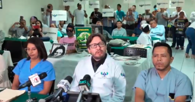 PRESENTAN AL DOCTOR RAFAEL AGUIRRE COMO ASPIRANTE A LA CANDIDATURA PRESIDENCIAL DEL FMLN PARA 2027