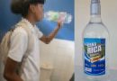 ESTUDIANTES SON SORPRENDIDOS CONSUMIENDO BEBIDA ALCOHÓLICA DENTRO DE CENTRO ESCOLAR EN SOYAPANGO