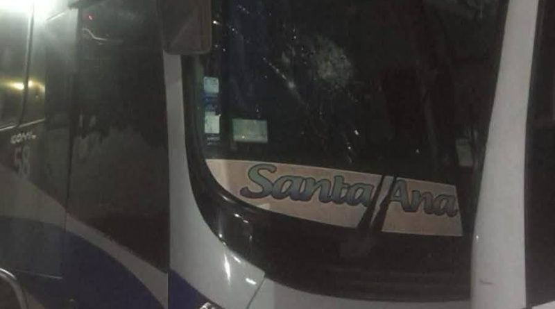 AUTOBÚS CON TURISTAS SALVADOREÑOS REPORTA ATAQUE CON PIEDRAS EN CARRETERA DE HONDURAS