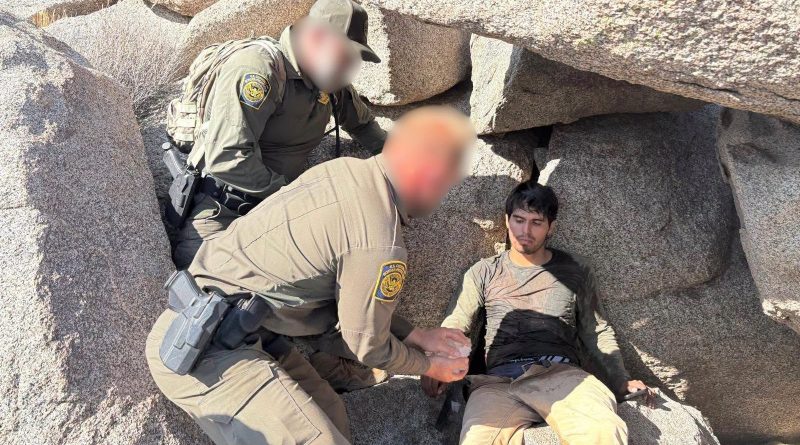 RESCATARON A MEXICANO TRAS PERMANECER DOS DÍAS PERDIDO EN EL DESIERTO DE CALIFORNIA
