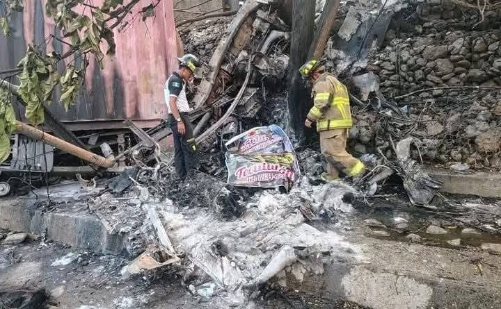 IDENTIFICARON A LOS TRES FALLECIDOS Y CUATRO HERIDOS TRAS MÚLTIPLE COLISIÓN EN GUATEMALA