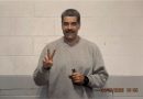 MADURO DESDE BROOKLYN: SONRISA, “V” DE VICTORIA Y MENSAJE DE “ESTAMOS FIRMES”