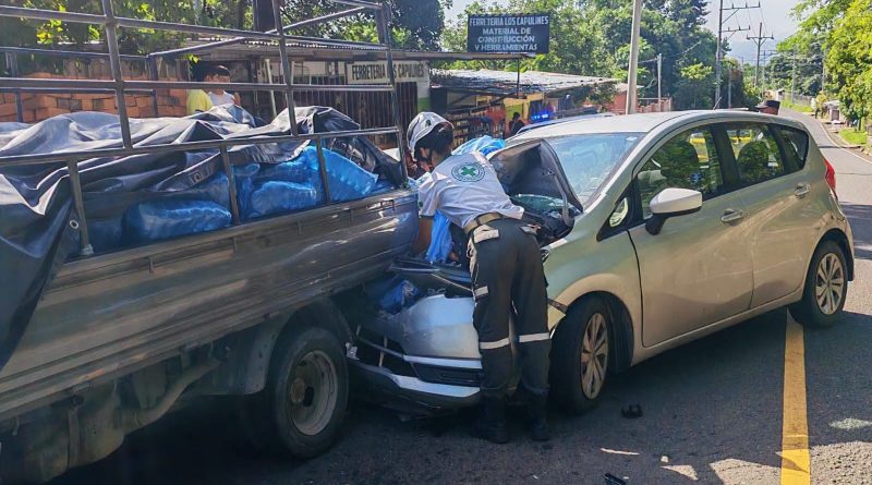 TRABAJADOR MUERE TRAS SER ATROPELLADO MIENTRAS DESCARGABA AGUA EN QUEZALTEPEQUE