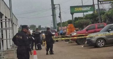 POLICÍA REALIZA NUEVO PROCEDIMIENTO EN CENTRO COMERCIAL DE CIUDAD REAL EN SAN SEBASTIAN SALITRILLO; NO HUBO OTRO FALLECIDO.