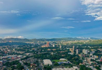 PRONOSTICAN LLUVIAS Y TORMENTAS PARA LA TARDE Y NOCHE EN EL SALVADOR
