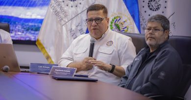 DESBORDAMIENTO DEL RÍO SENSUNAPÁN PROVOCA INUNDACIONES EN VIVIENDAS DE ACAJUTLA