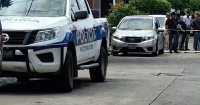 AUTORIDADES PROCESAN ESCENA DE PERSONA FALLECIDA EN CIUDAD REAL, SANTA ANA