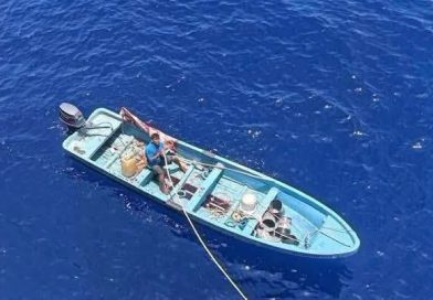 PESCADOR SOBREVIVE UNA SEMANA A LA DERIVA EN EL MAR FRENTE A LAS COSTAS DE OAXACA