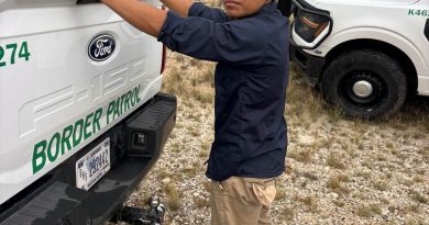 LOCALIZARON A CUATRO MIGRANTES DE GUATEMALA Y MÉXICO EN UNA CARRETERA DE TEXAS