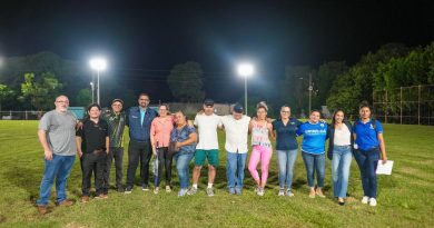 ALCALDÍA DE SANTA ANA CENTRO AVANZA EN PROYECTO DE ILUMINACIÓN DE CANCHA EN EL REPARTO IVU LOS 44