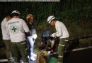 EN SANTA ANA DOS PERSONAS RESULTARON LESIONADAS EN UN ACCIDENTE DE MOTOCICLETA EN BULEVAR LOS 44