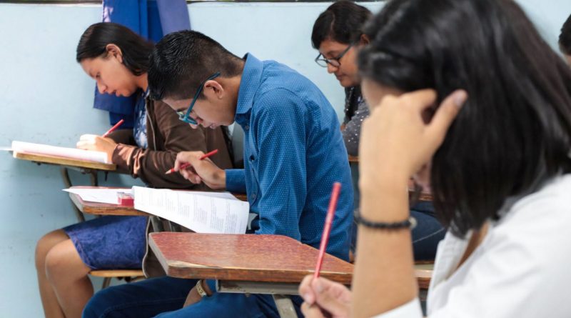MÁS DE 14,000 ASPIRANTES REALIZAN PRUEBA DE ADMISIÓN DE LA UES