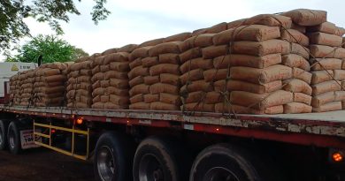 ALCALDE DE SANTA ANA CENTRO ENTREGÓ MÁS DE 6,000 BOLSAS DE CEMENTO A 58 COMUNIDADES