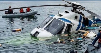 HELICÓPTERO CAE EN LAS AGUAS DEL LAGO DE ATITLÁN EN PANAJACHEL