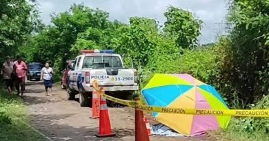 MUJER FALLECE MIENTRAS CAMINABA EN CANTÓN METALÍO, ACAJUTLA
