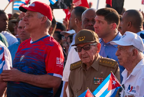 EMITEN ORDEN DE ARRESTO CONTRA RAÚL CASTRO POR EL DERRIBO DE AVIONETAS DE HERMANOS AL RESCATE