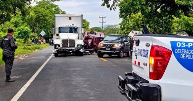 TRES PERSONAS FALLECEN EN ACCIDENTE ENTRE CAMIÓN Y VEHÍCULO EN SAN MIGUEL