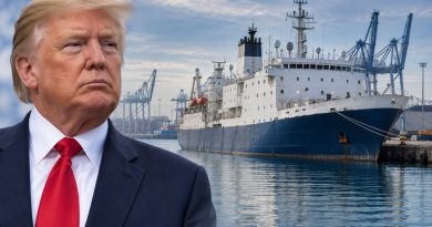 GOBIERNO DE TRUMP EVALÚA UTILIZAR BARCOS PARA DEPORTAR MIGRANTES A EL SALVADOR Y OTROS PAÍSES