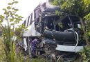ACCIDENTE ENTRE BUS Y CAMIÓN DEJA UN MUERTO Y 35 HERIDOS EN YORO, HONDURAS