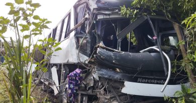 ACCIDENTE ENTRE BUS Y CAMIÓN DEJA UN MUERTO Y 35 HERIDOS EN YORO, HONDURAS